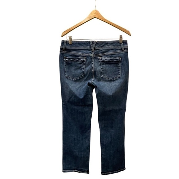 𝅺WHITE House Black Market Capri Jeans Women’s Size 6. - Picture 2 of 16